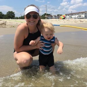 Meet your Posher, Kenzi